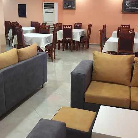 Hotel Besa *