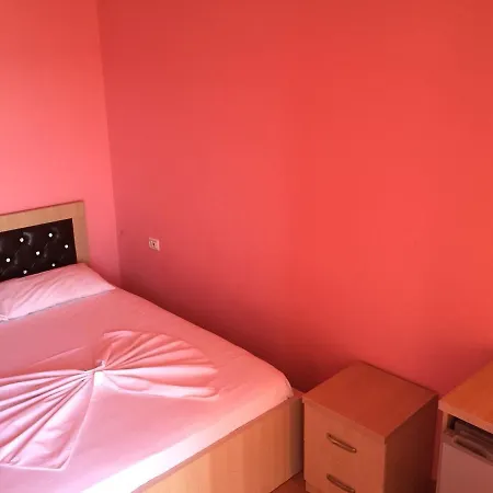 Besa فندق Shëngjin